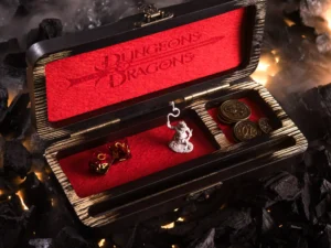 Dice DnD Burned Vault – handcrafted wooden dice storage box with engraved polyhedral dice design